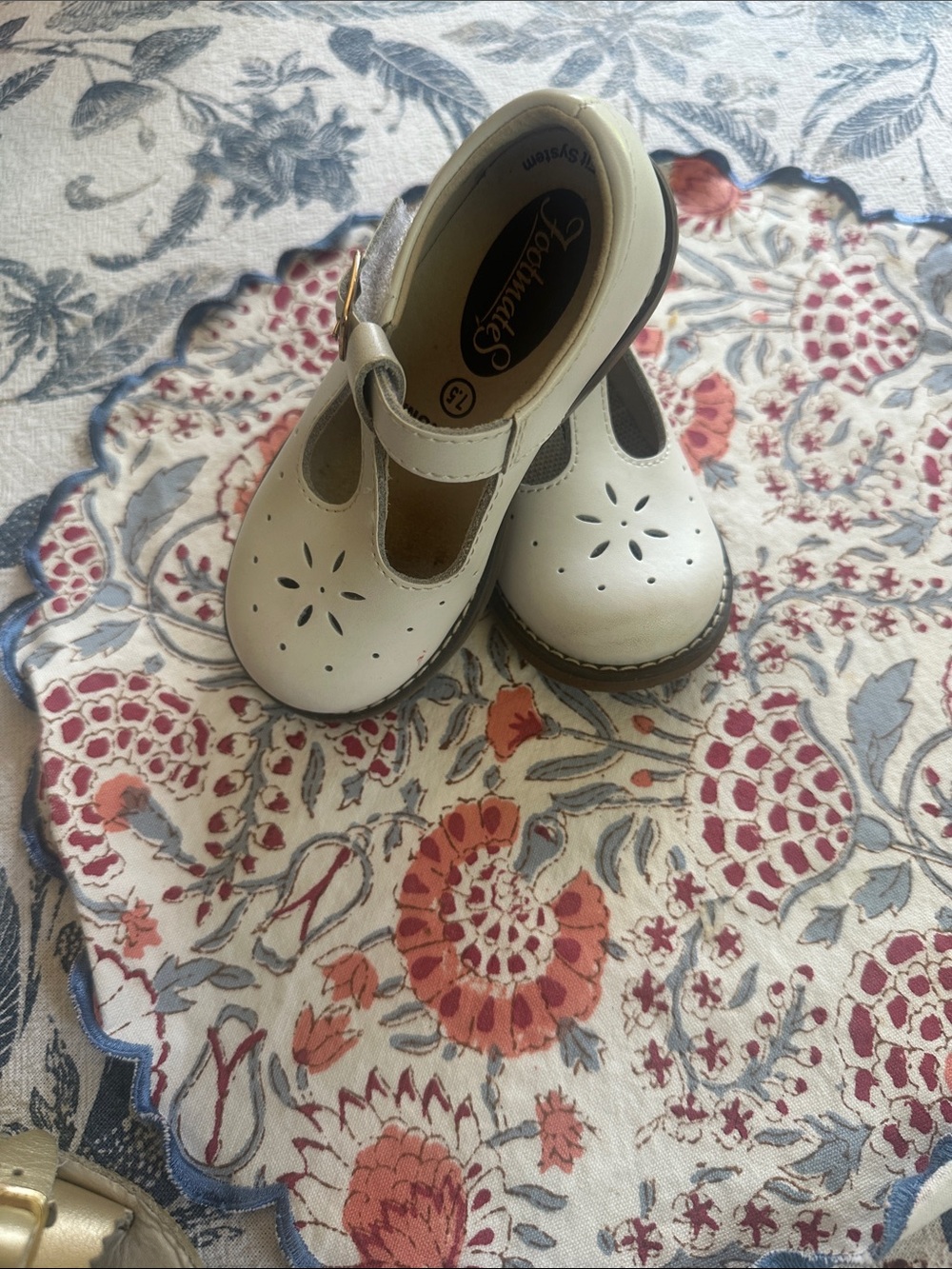 FootMates Cream T-Bar Dress Shoes for Kids